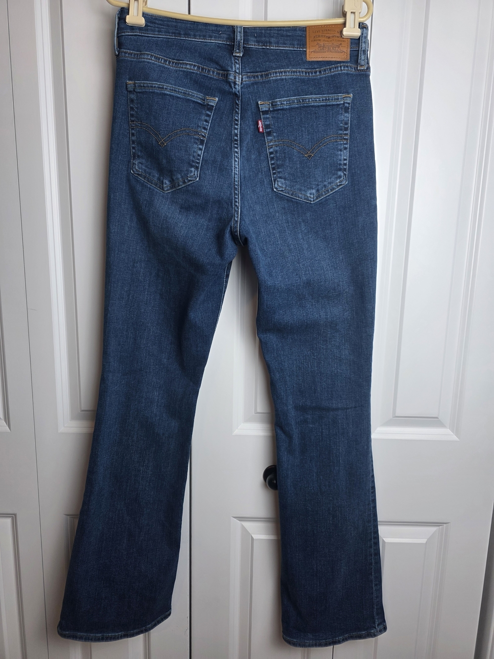 Levi's Premium 725 High Rise Bootcut Jeans (Size 31x32) Size-12 - Picture 7 of 16